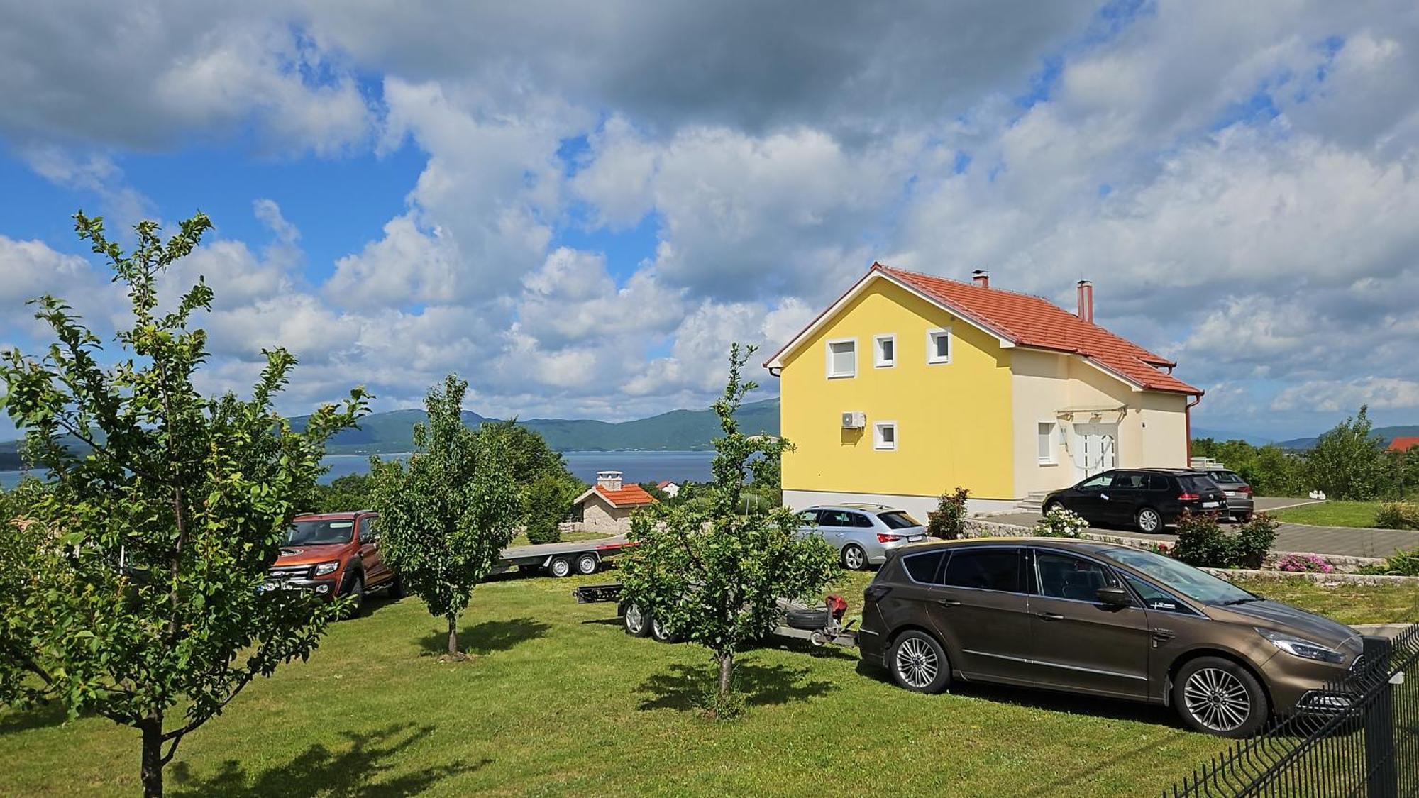 Blue Luxury * Grabovica